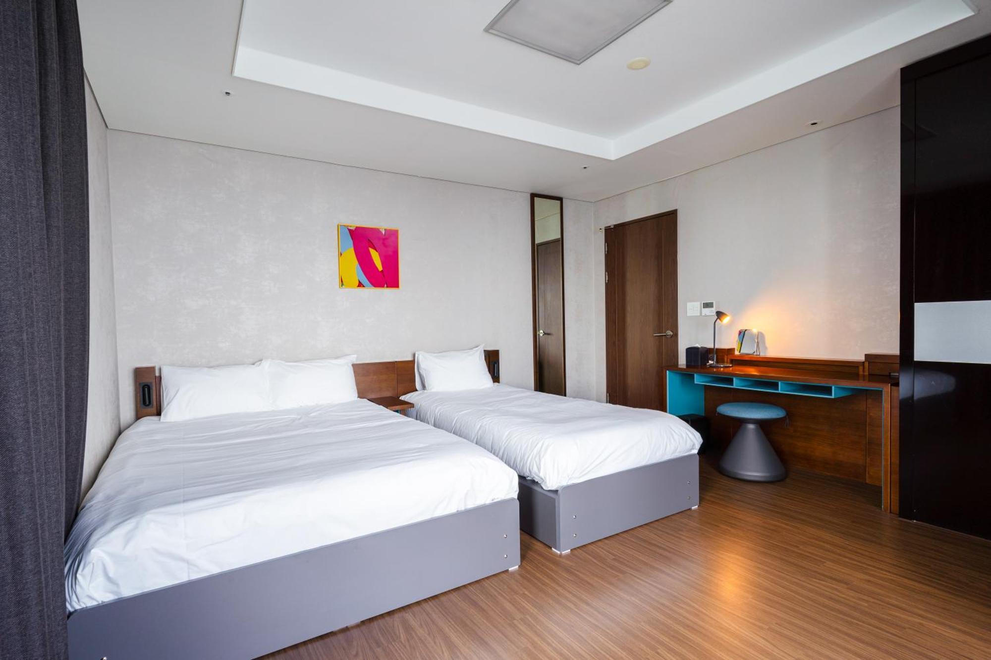 Urbanstay Haeundae Station Busan Eksteriør billede