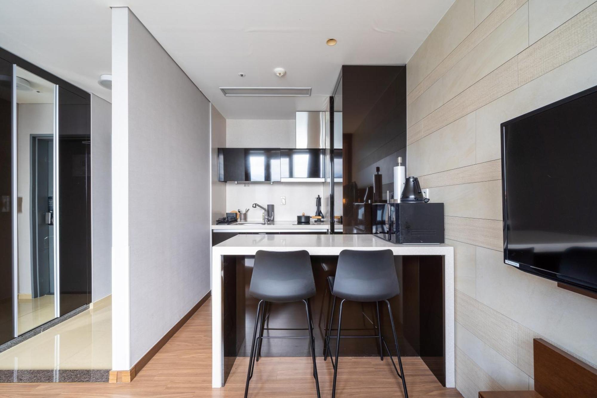 Urbanstay Haeundae Station Busan Eksteriør billede