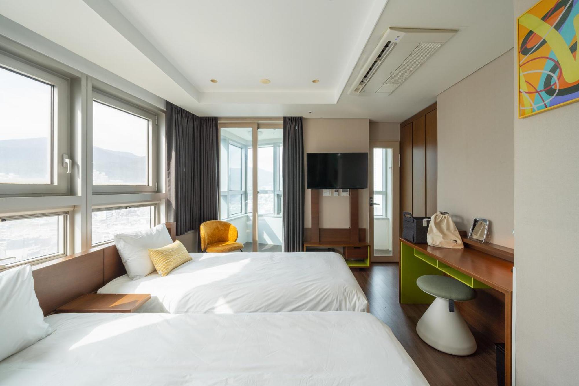 Urbanstay Haeundae Station Busan Eksteriør billede