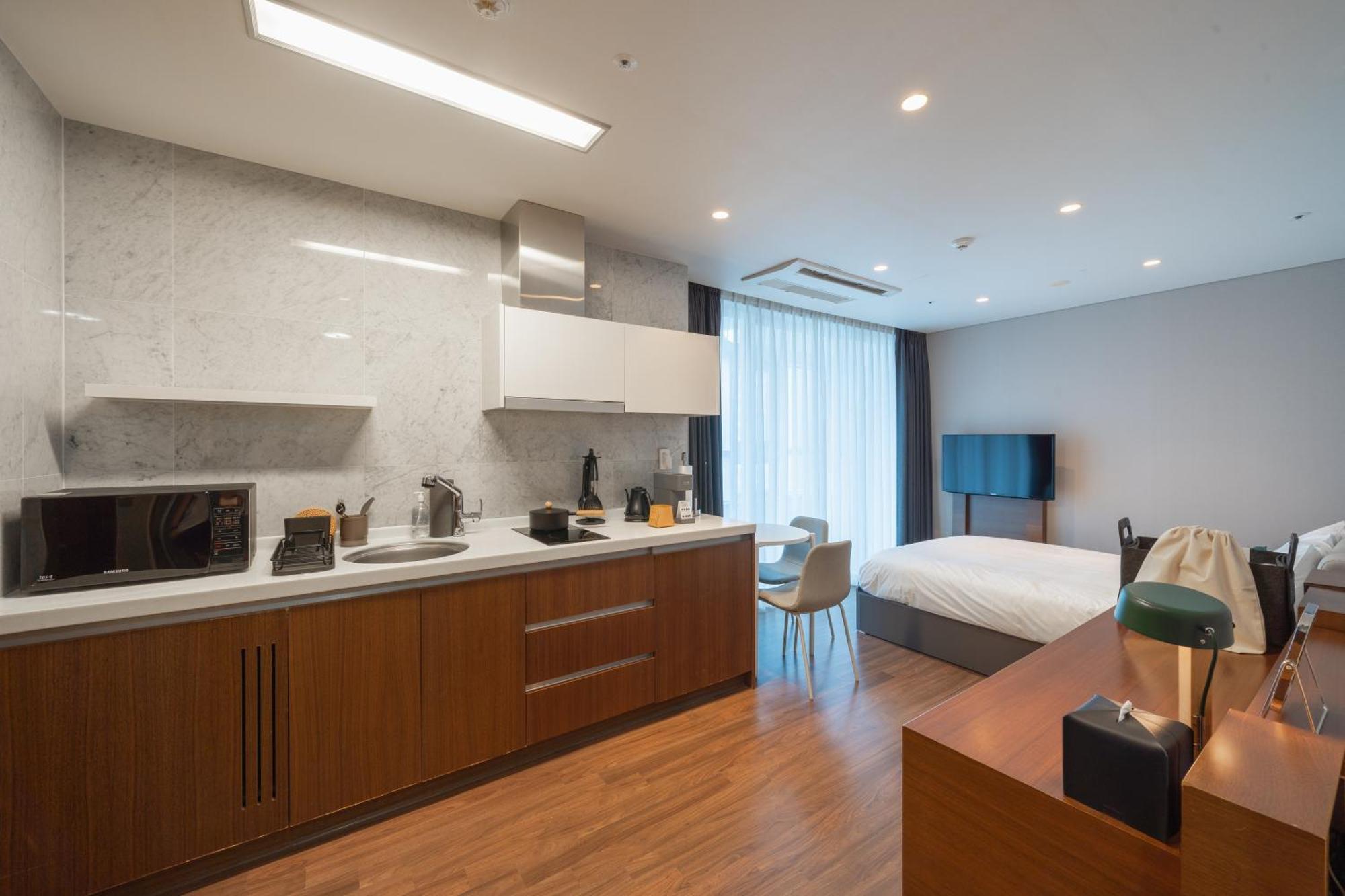 Urbanstay Haeundae Station Busan Eksteriør billede